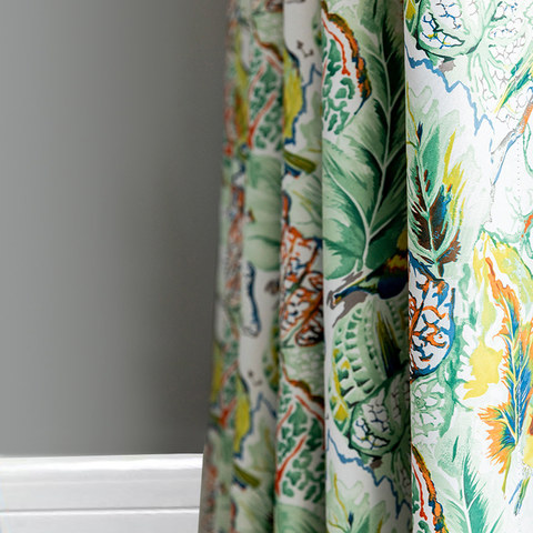 Vibrant Vista Tropical Feuilles et Oiseaux Rideau Multicolore 1