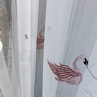 Rideaux voilés avec cygnes roses brodés 8