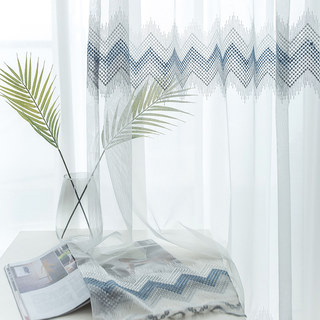 Zigzag blanc bleu et gris sheer voile Rideaux avec le détail brodé point et le bord pétoncle 3