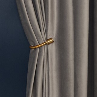 Rideau de velours gris fin 2