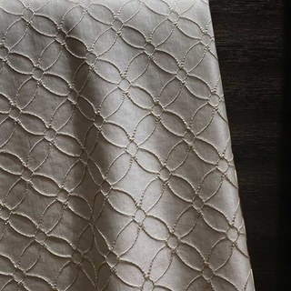 Belle Fleur 3D Jacquard Quatrefoil Rideau à crème beige avec des détails dorés 4