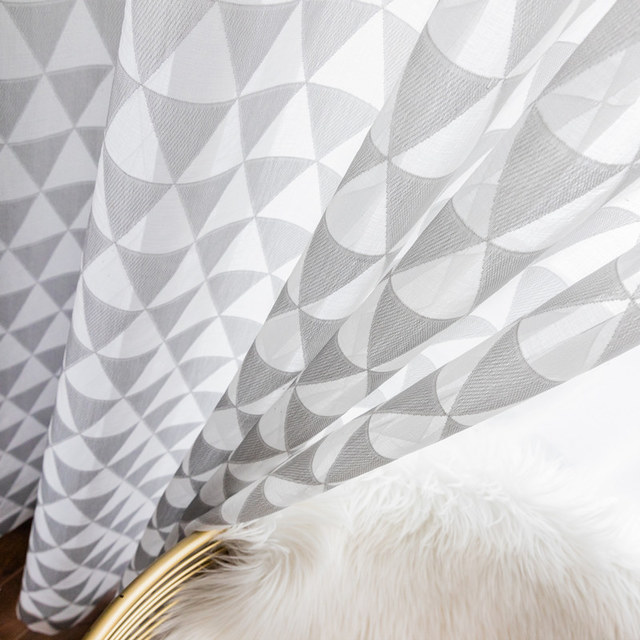 Dimension romantique Triangles gris et blanc Rideau voilé géométrique 1