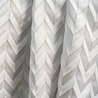 Elegante Art Deco Chevron Rideau Blanc Ivoire avec Détails Or 1