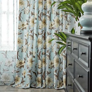 Sentez le rideau floral bleu pastel de Gardenia 3