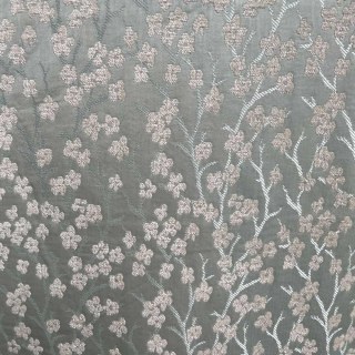Blossoms de cerises Pastel rose & vert menthe Floral Chenille Rideau noir
