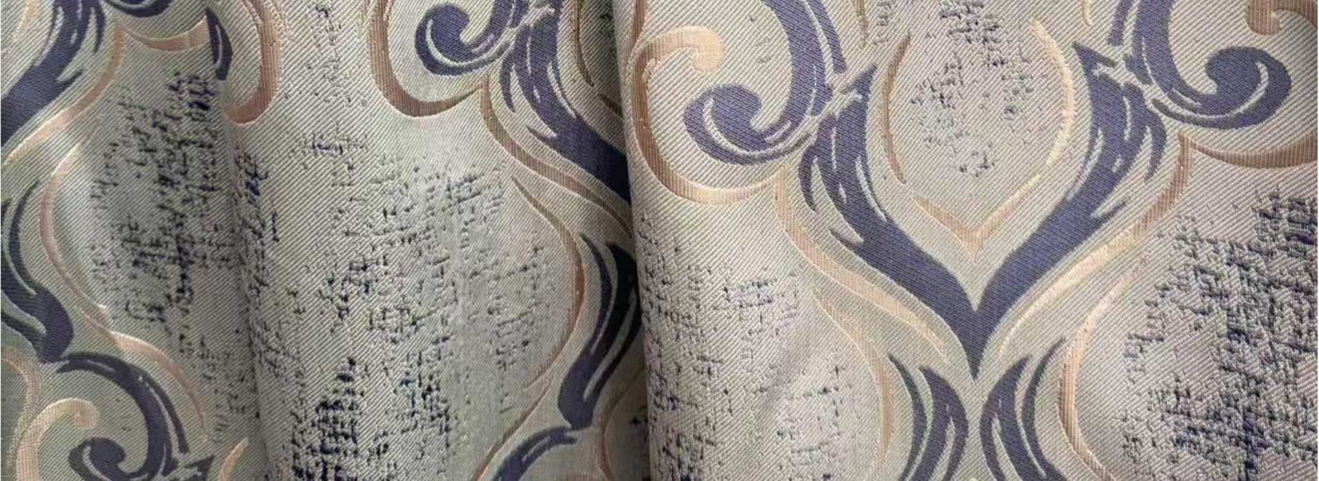 <span style="color:#FFF;">DAMASK CURTAINES</span>